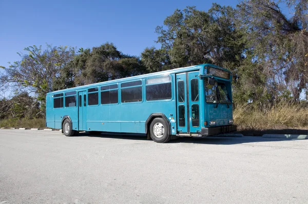 Mavi otobüs terk — Stok fotoğraf