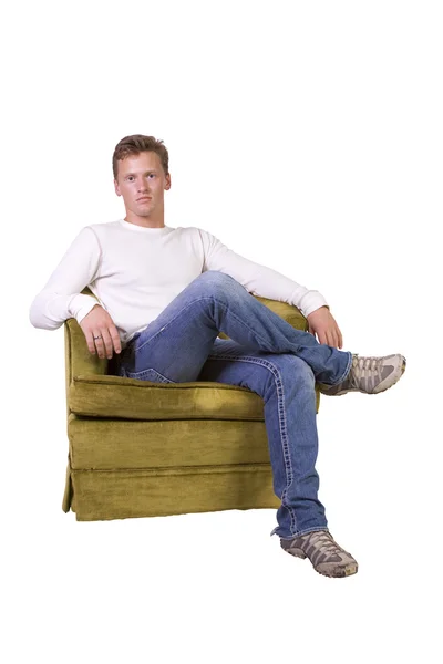Uomo bianco seduto sulla sedia rilassato — Foto Stock
