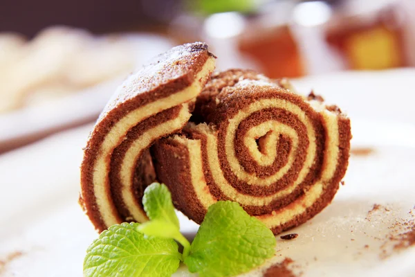 Sponge cake roll — Stock Photo, Image