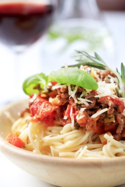 Spagetti ve ragu alla bolognese