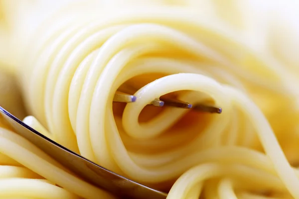 Macro Opname Van Spaghetti Draaide Rond Een Vork — Stockfoto