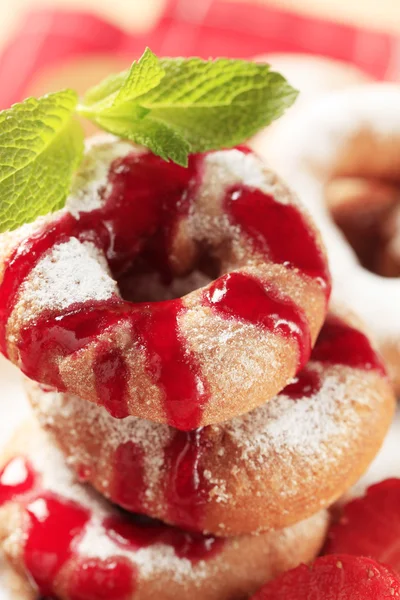 Ring Doughnuts Poured Syrup Detail — Stock Photo, Image