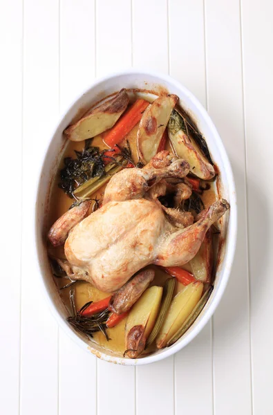 Pollo y verduras horneados — Foto de Stock