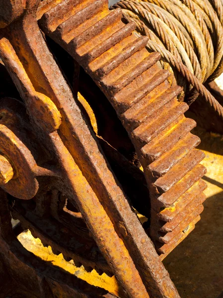 Torno de cable oxidado —  Fotos de Stock