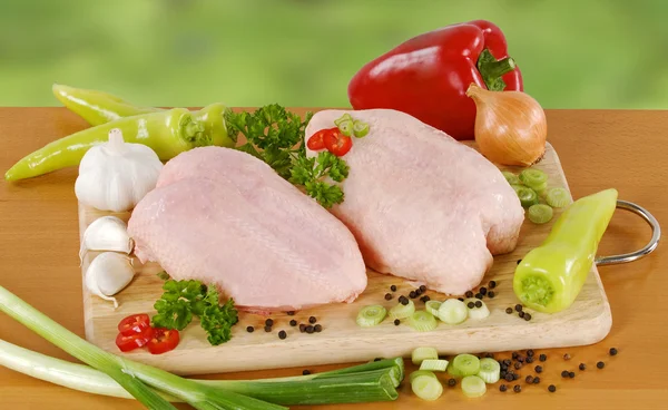 Nyers Csirkemellet Zöldségek — Stock Fotó