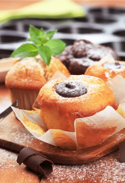 Small Sponge Cakes Filled Chocolate Muffins — Stock Photo, Image
