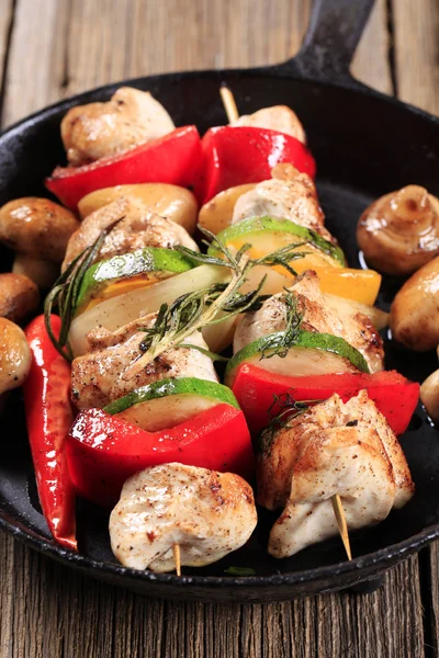 Chicken kebabs — Stock Photo, Image