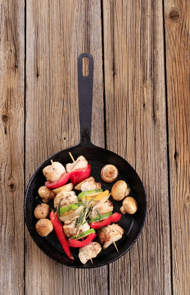 Chicken shish kebabs — Stock Photo, Image