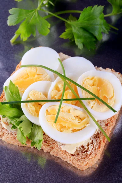 Sándwich de huevo —  Fotos de Stock