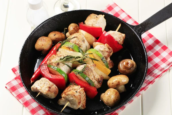 Chicken kebabs — Stock Photo, Image