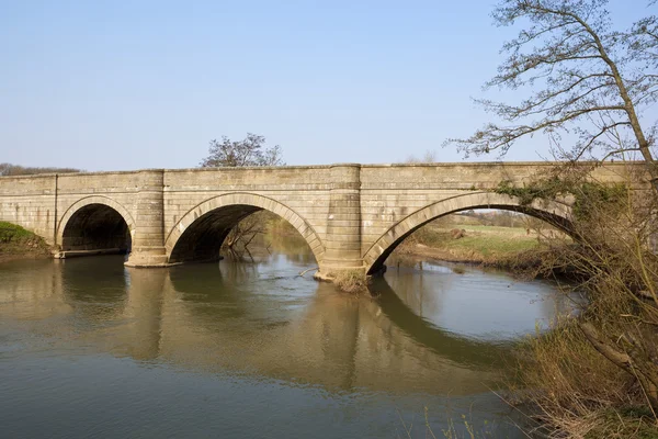 Old stone bridge — Stock Photo, Image