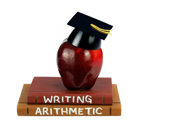 Textbooks with Apple and Mortarboard — Stock Photo, Image