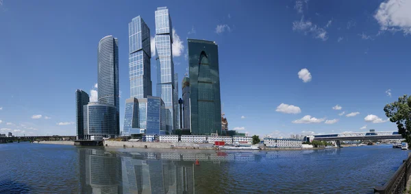 Panorama van het internationale business centre in Moskou, Rusland — Stockfoto