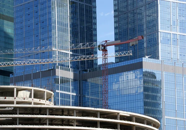 Construction Crane Windows Skyscraper Backdrop Glass Concrete — Stock Photo, Image