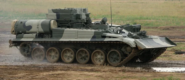 Moderne Technik und die Militärmaschinerie der russischen Streitkräfte — Stockfoto