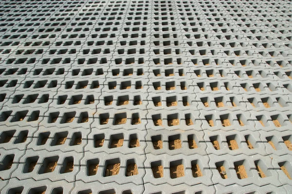 Лавочная сетка из бетонных конструкций, может использоваться в качестве фона — стоковое фото
