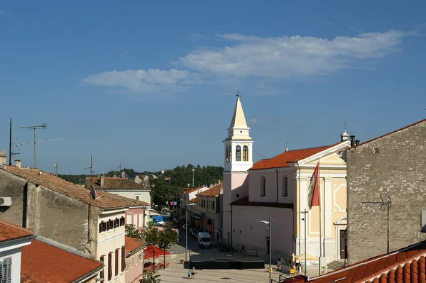 Tak Staden Solig Sommardag Porec Kroatien — Stockfoto