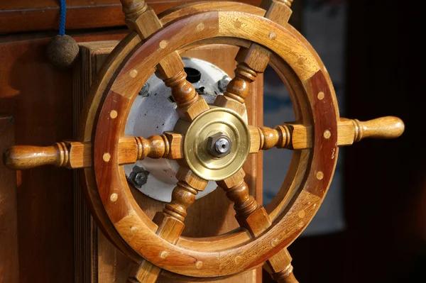 操舵室フライング ブリッジ 船の橋 船の上部構造の特別な部屋 — ストック写真