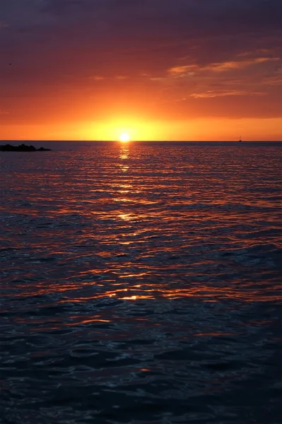 抽象的海洋和日落背景 — 图库照片