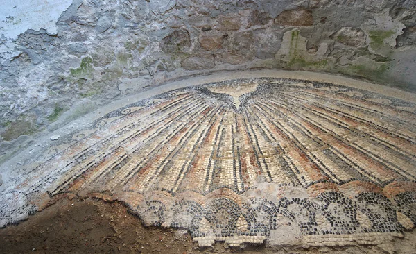 Basilique euphrasienne, icône de la mosaïque. Porec, Istrie, Croatie. Inclus dans le U — Photo