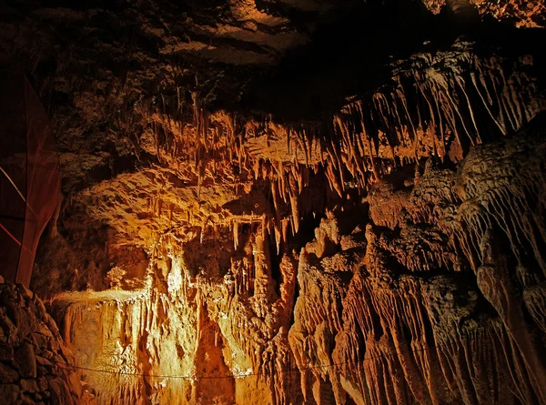 Sztalaktitok Sztalagmitok Barlang Beredine Horvátország — Stock Fotó