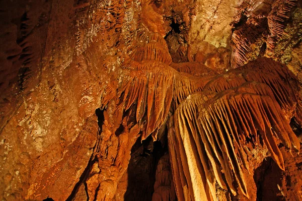 Stalaktiten Und Stalagmiten Einer Höhle Beredine Kroatien — Stockfoto
