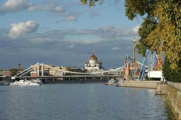 Pushkinskaya Quay Moszkva Oroszország Megváltó Krisztus Székesegyház — Stock Fotó