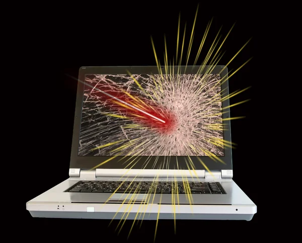 Laptop com monitor de tela quebrada — Fotografia de Stock