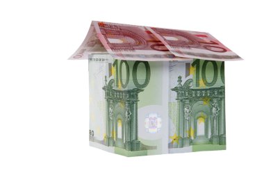 Beyaz bir arka planda büyük bir 110 euro house