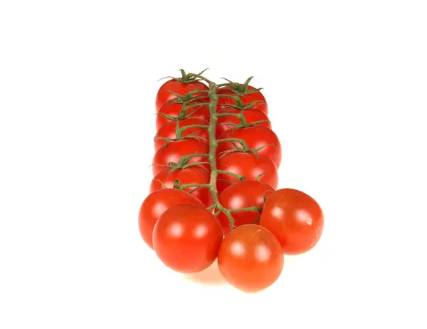 Cherry rajče – je menší zahradní odrůdy rajčete, na bílé a černé — Stock fotografie