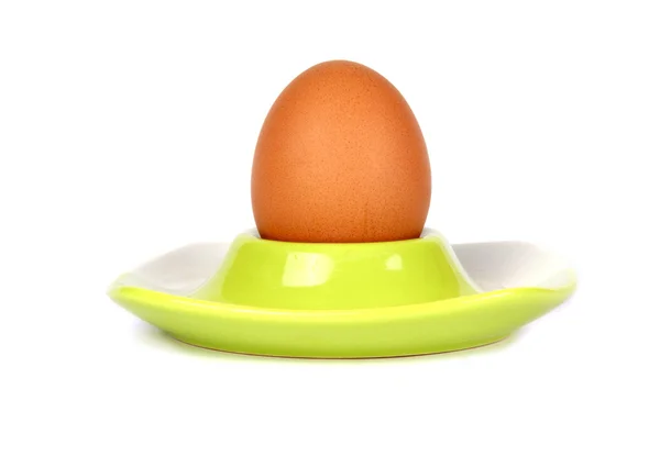 ไข่ที่แยกกันบนพื้นหลังสีขาว — ภาพถ่ายสต็อก