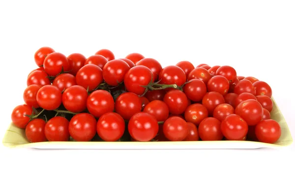 Tomate cereja é uma menor variedade de jardim de tomate — Fotografia de Stock