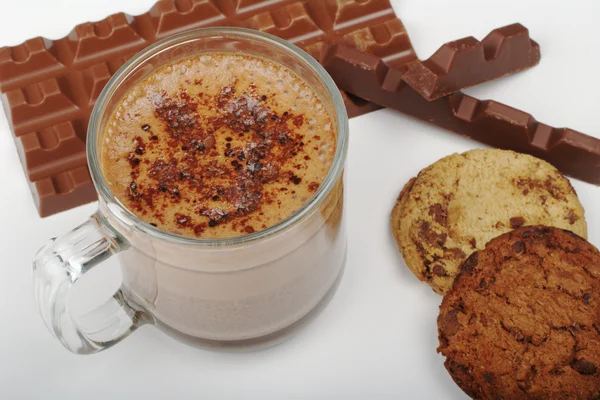 Forró csoki, süti és csokoládé (szelektív összpontosít) — Stock Fotó