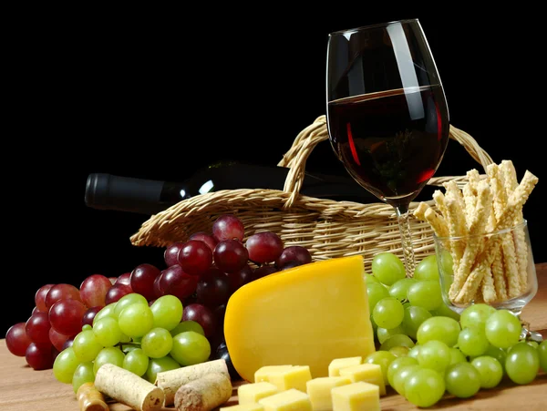 Vino, uvas y queso — Foto de Stock