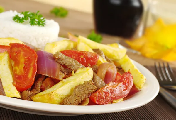 Typical Peruvian Dish Called Lomo Saltado Which Made Beef Onions — Stock Photo, Image