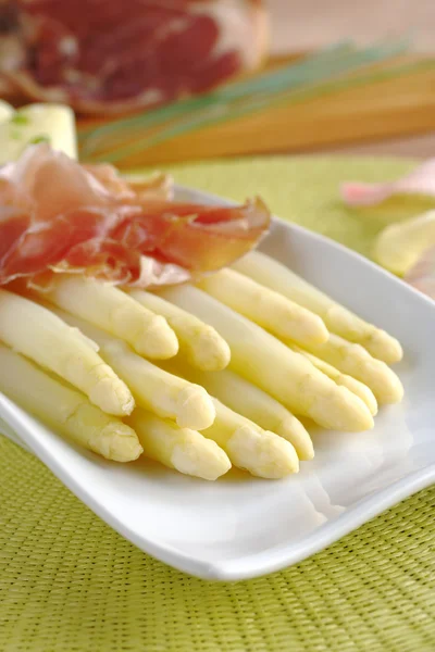 Fresh Cooked White Asparagus Served Ham Selective Focus Focus Front — Stock Photo, Image