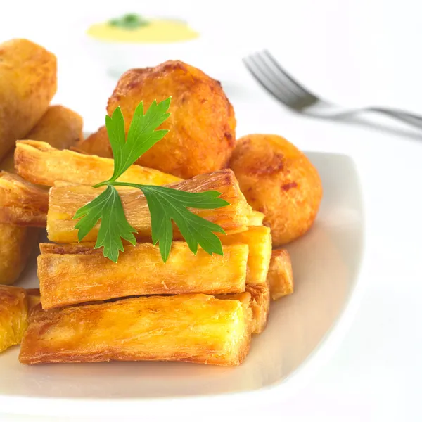Fried Snacks out of Manioc — Stock Photo, Image