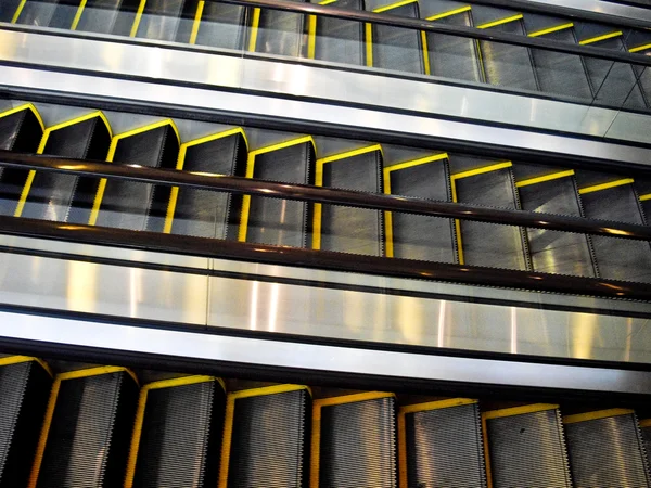 Três Escadas Rolantes Movimento Sem — Fotografia de Stock