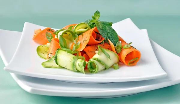 Zucchini salad with carrots — Stock Photo, Image