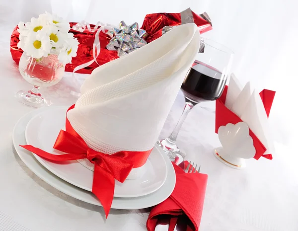 Table Setting Holiday Napkin Flowers Wine — Stock Photo, Image