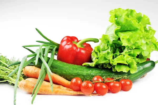 Verduras Frescas Incluye Tomates Zanahorias Pepino Cebollas — Foto de Stock