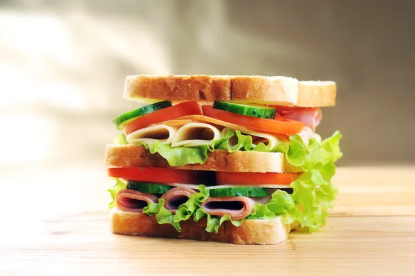 Sanduíche saboroso — Fotografia de Stock