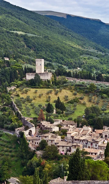 Assisi city wall och befästningar, Umbrien, Italien — Stockfoto