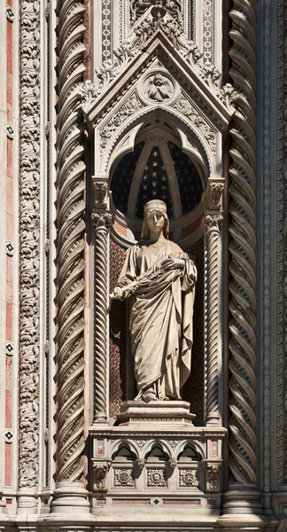 Florence Kathedraal gevel decoratie, Toscane, Italië — Stockfoto