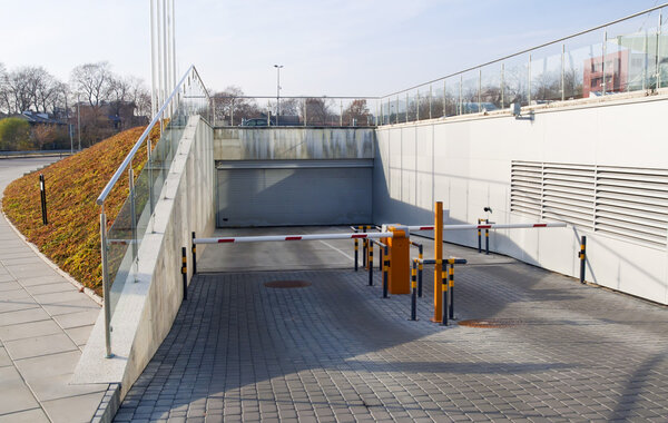 Подземная парковка
