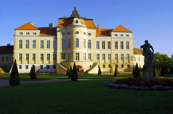 Дворец Парк Польша Велькопольская — стоковое фото