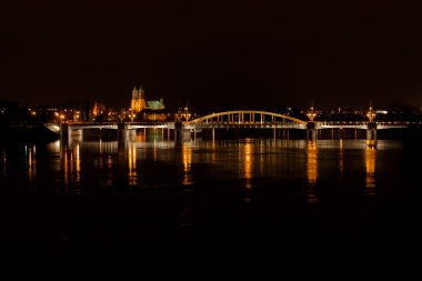 İyi geceler, Polonya, poznan tarafından köprü