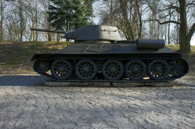 Tank, izlemek