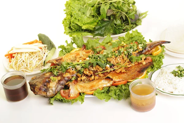 Vietnamees eten geïsoleerd op wit — Stockfoto