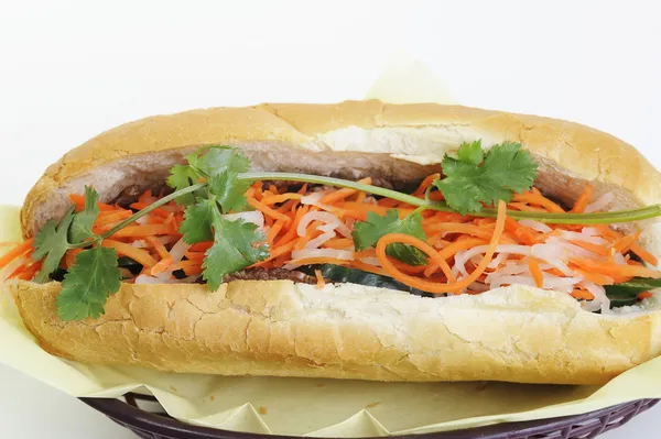 Vietnamca gıda üzerine beyaz izole — Stok fotoğraf